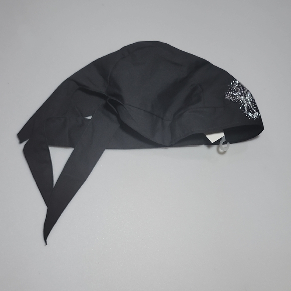 NWT Sparkling Earth Black Skull Cap With Glitter Cross - Picture 5 of 7